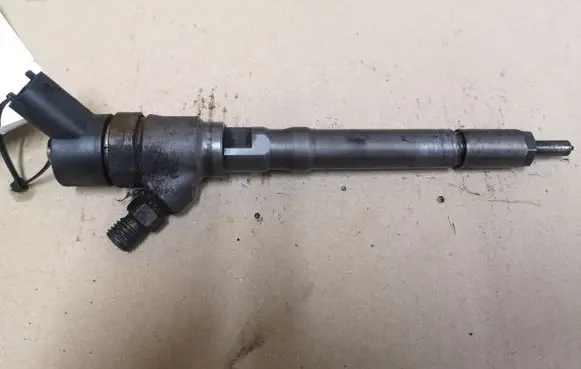 Hyundai Tucson JM Fuel injector 0445110126