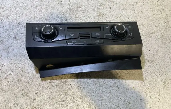 Audi A4 S4 B8 8K Climate control unit 8T2820043N