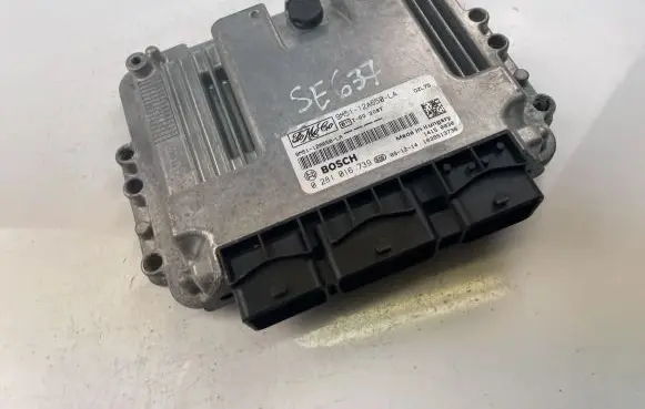 Ford Focus Engine control unit/module ECU 9M5112A650LA 0281016739