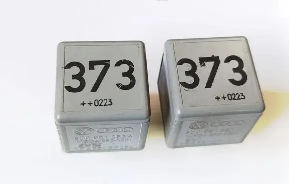 Skoda Superb B5 (3U) Other relay 8D0951253A