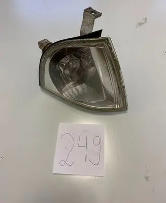 Skoda Octavia Mk1 (1U) Front indicator light