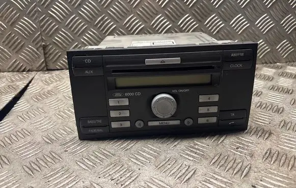 Ford Focus C-MAX Radio/CD/DVD/GPS head unit 8S6118C815AA 10R02353 E11023539