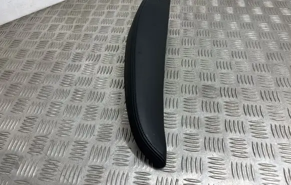 Peugeot RCZ Armrest 70013082