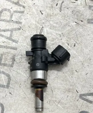 Audi A5 8T 8F Fuel injector 06L906031A
