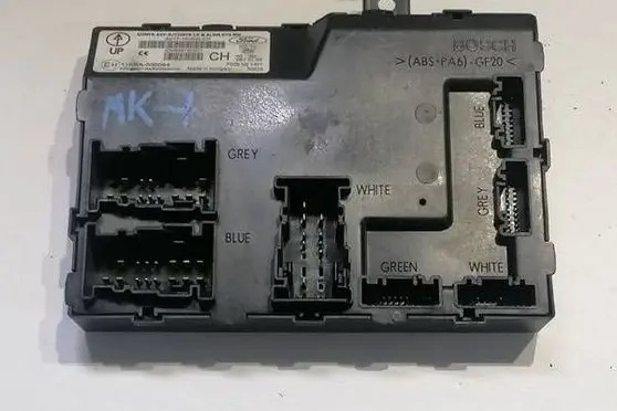 Ford Fiesta Alarm control unit/module AV1T15K600CH 116RA000084 030688787901