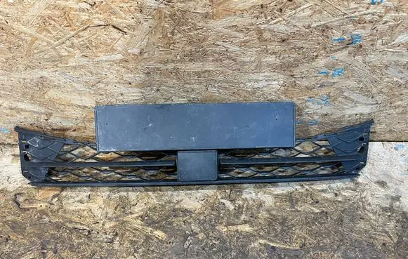 Seat Leon IV Front bumper lower grill 5FA853667 S2511B212-M