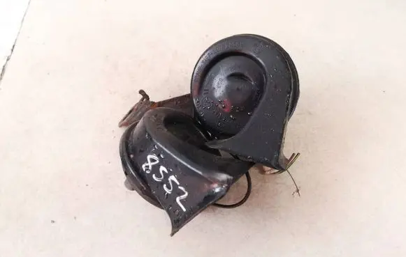Citroen C4 I Horn signal e9011157
