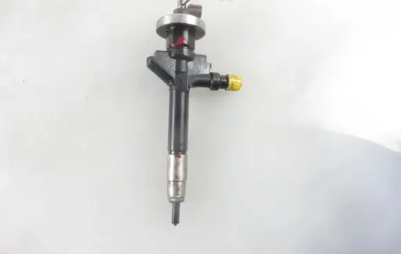 Mazda 6 Fuel injector 13H50B