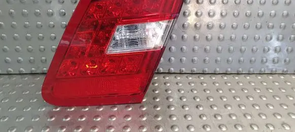 Mercedes-Benz E W212 Tailgate rear/tail lights A2129060458
