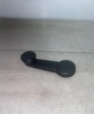Ford Focus Tailgate glass/window release handle F23342