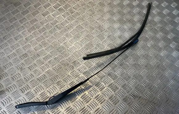 Volvo XC60 Windshield/front glass wiper blade 