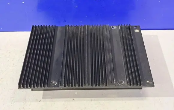 Volvo XC90 Sound amplifier 30657755