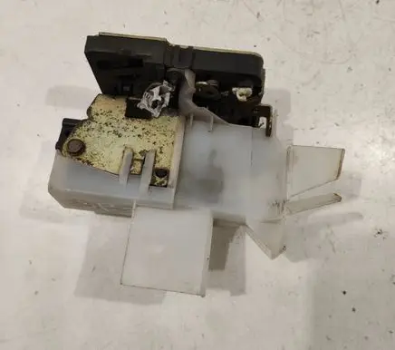 Renault Espace III Front door lock