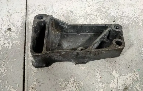 Audi A4 S4 B6 8E 8H Gearbox mount 13381848