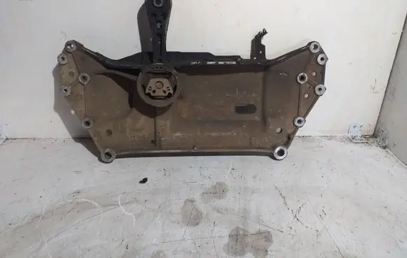 Skoda Octavia Mk2 (1Z) Front subframe 1K0199369G