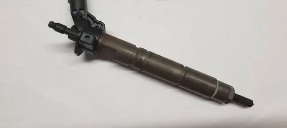 Mercedes-Benz E W211 Fuel injector A6420700587 061209 0445115