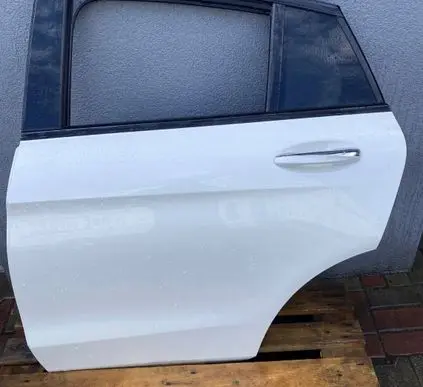 Mercedes-Benz GLC C253 Rear door