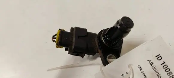KIA Sorento Crankshaft position sensor 393002F000 2B15123 9024040004