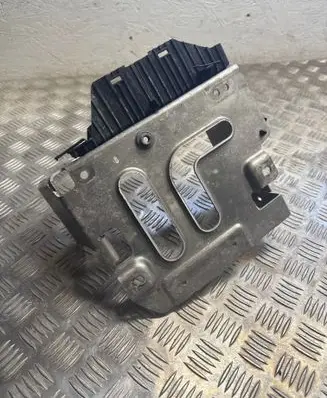 BMW i8 Battery tray 9354601 23310110 097112015