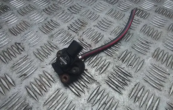 Mercedes-Benz Sprinter W906 Air pressure sensor A0071530028 0261230196