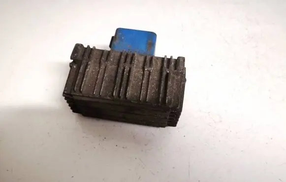 Opel Zafira B Glow plug pre-heat relay 55353011 51299014b