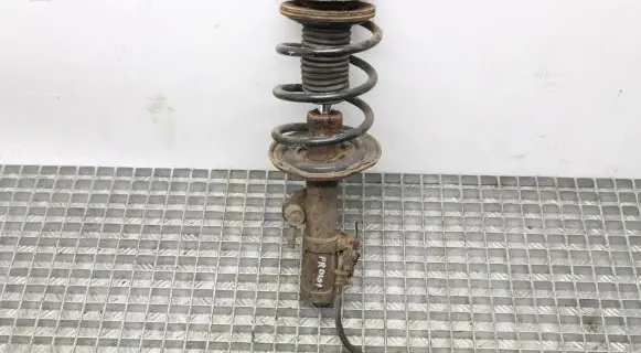 Toyota Auris 150 Front shock absorber/damper
