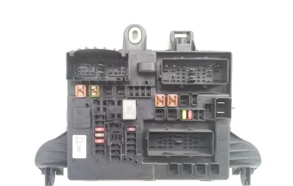 Opel Insignia A Fuse module 22737769 544949969