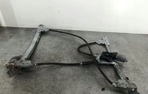 Opel Tigra B Front door window regulator with motor 93162241L400852