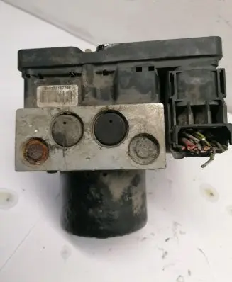Ford Focus ABS Pump 2M512M110ED