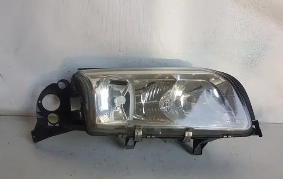 Volvo S80 Headlight/headlamp 8678547