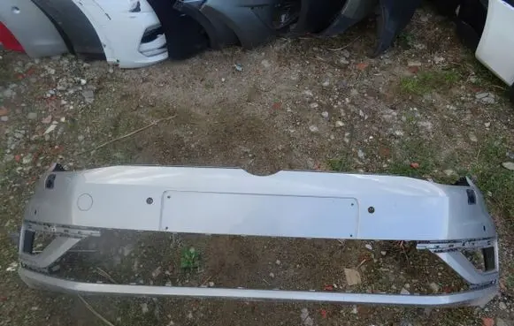 Volkswagen Golf VII Front bumper R26P1
