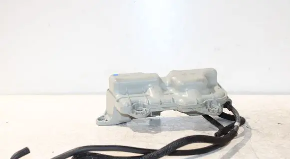 Volvo S90, V90 Vacuum air tank 31339809