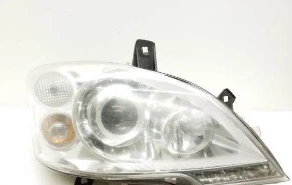Mercedes-Benz Vito Viano W639 Headlight/headlamp A6398202961 1ZS00962732