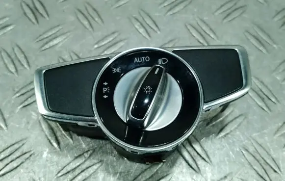 Mercedes-Benz S W222 Light switch A2229050000