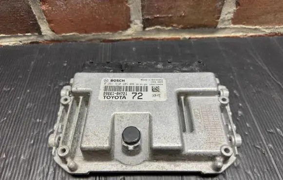 Toyota Aygo AB40 Engine control unit/module 896610H721 0261S10206 1039T44454