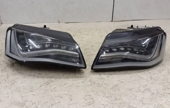 Audi A8 S8 D4 4H Headlight/headlamp 4H0941030 4H0941029