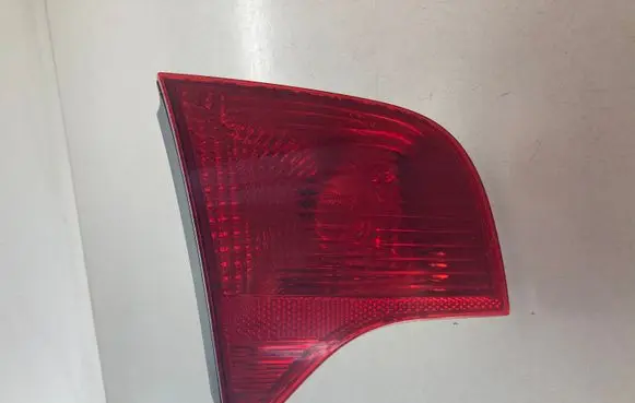Audi A4 S4 B7 8E 8H Tailgate rear/tail lights 8E5945093 965038017134