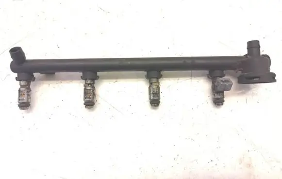 Renault Scenic I Fuel main line pipe 7700112519
