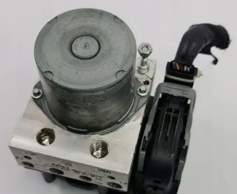 Jaguar XJ X350 ABS Pump DX232C405BF
