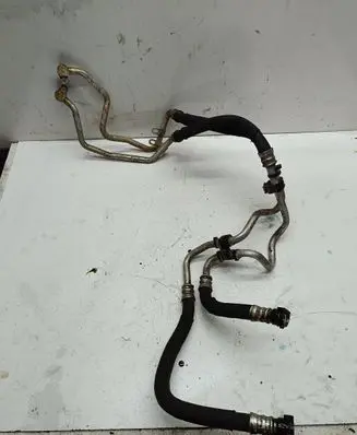 Gearbox oil cooler pipe/hose