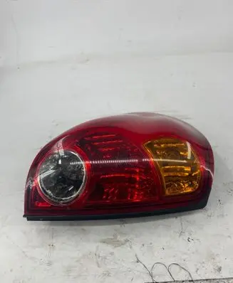 Mitsubishi L200 Rear/tail lights