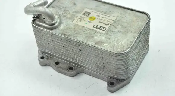 Audi A6 S6 C7 4G Engine oil radiator 059117015K