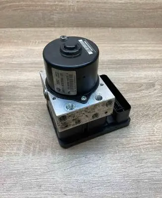 BMW 3 E90 E91 ABS Pump 6787837 6787836