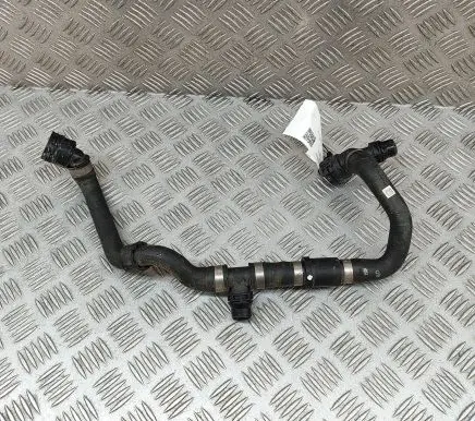 BMW iX Engine coolant pipe/hose 8833642