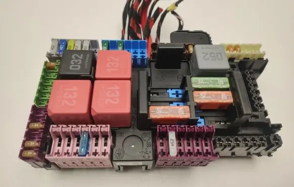 Mercedes-Benz C W205 Fuse module A2059068501