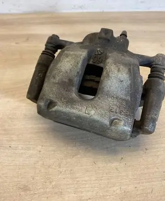 Toyota C-HR I Front brake caliper