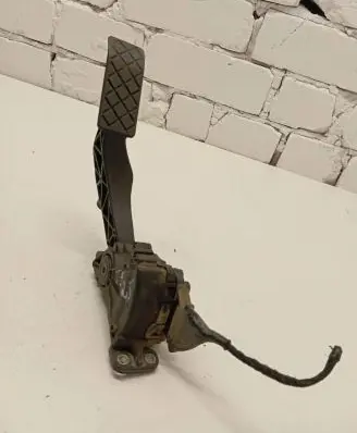 Volkswagen Transporter - Caravelle T5 Accelerator throttle pedal 7H1721503 6PV00849503