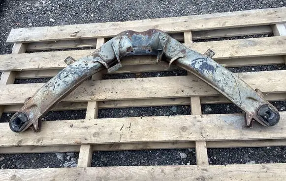Mercedes-Benz W123 Rear subframe 