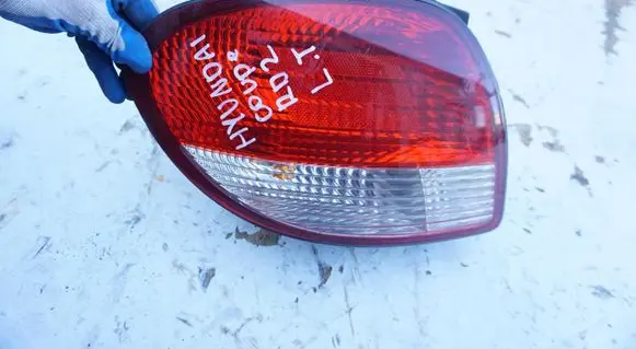 Hyundai Coupe Rear/tail lights