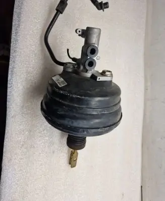 Audi A8 S8 D2 4D Brake booster 4D0612105F